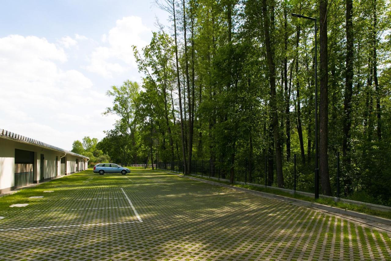 Tree&Lake Apartament Warszawa Zabki Ngoại thất bức ảnh