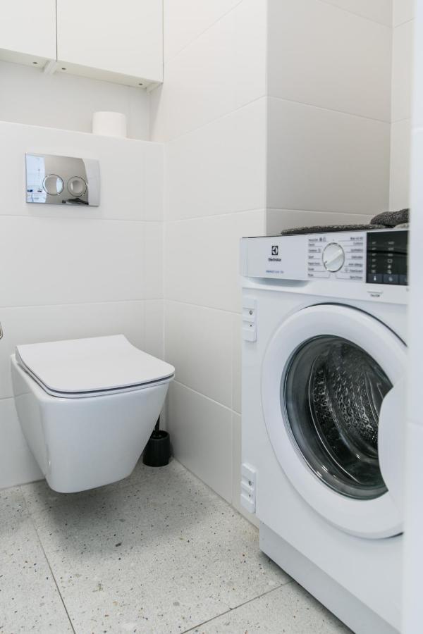 Tree&Lake Apartament Warszawa Zabki Ngoại thất bức ảnh